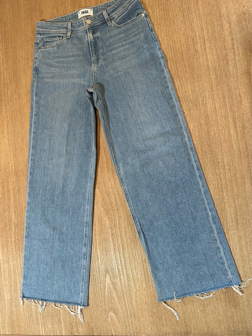 PAIGE Nellie Jeans 26 High Rise Wide Leg Crop Raw Fray Hem Light Wash
